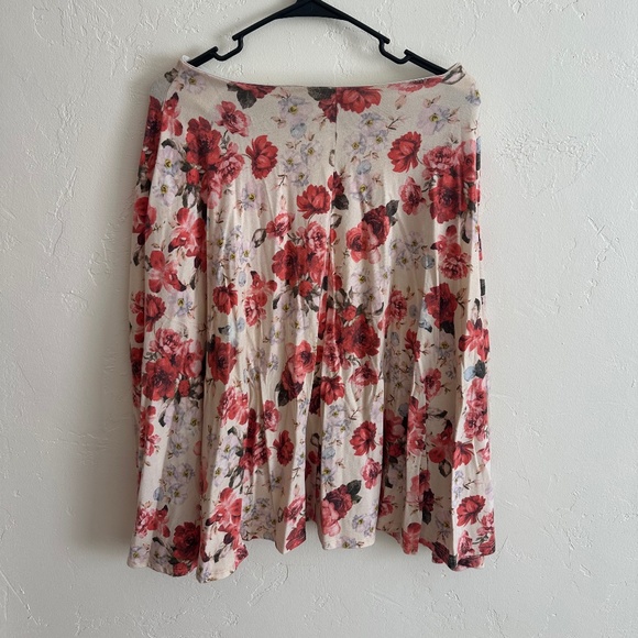 Reformation Floral Set - Picture 4 of 4